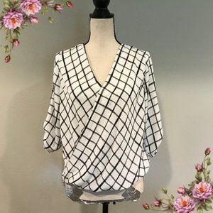 🌺 2/25$ Cute plaid long sleeve blouse